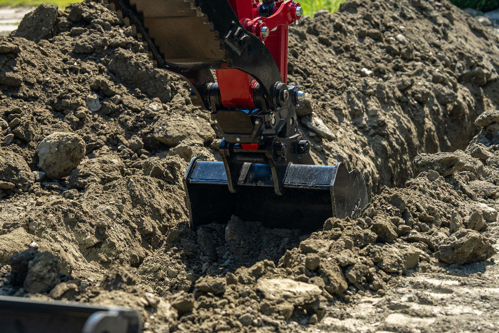 yanmar-vio35-7-action-cab-7-medium